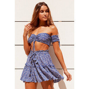 Lulus Summer Vibes Blue Floral Print Off-the-shoulder Crop Top - Size M